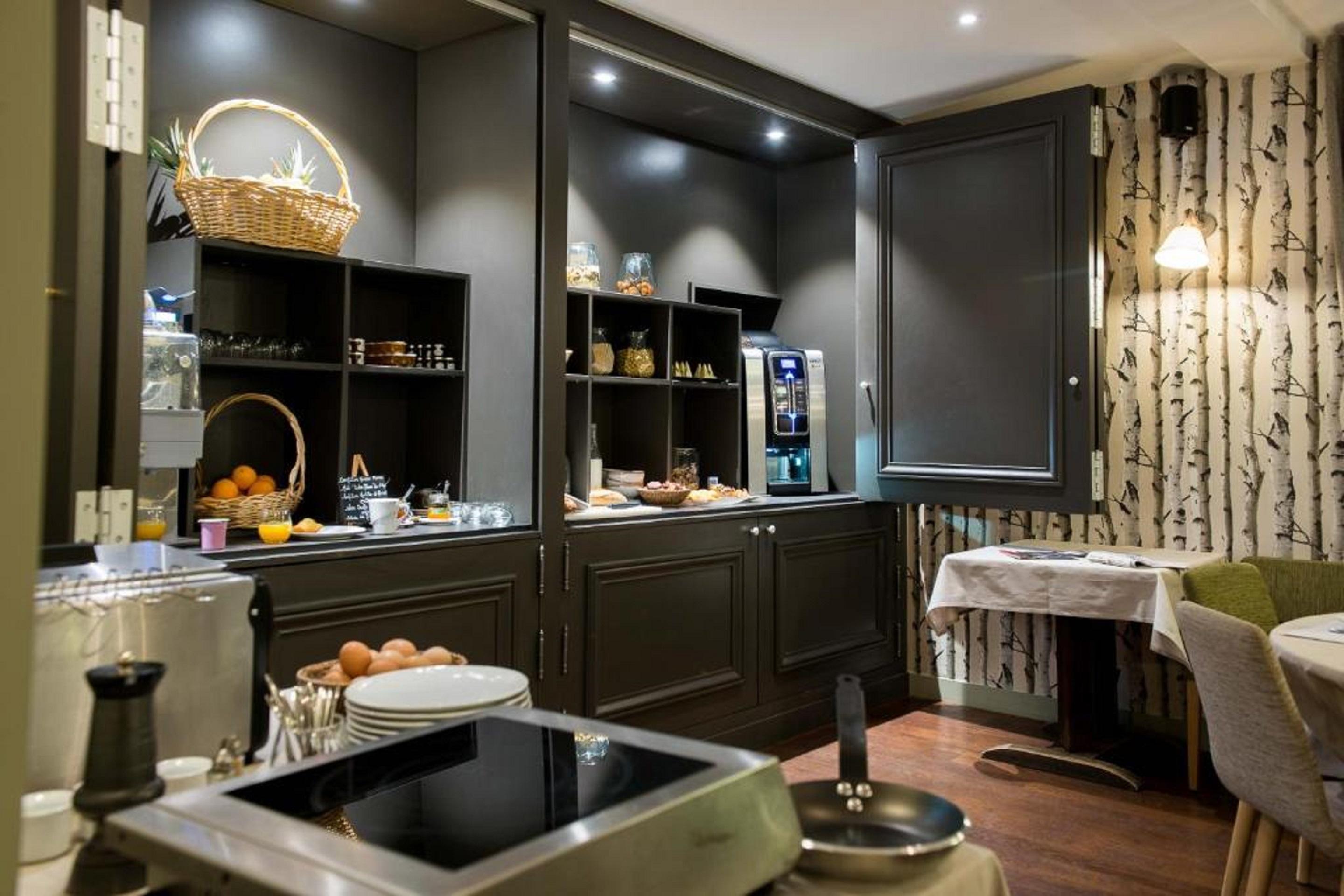 Logis Hotel Tante Yvonne & Son Restaurant Semi-Gastronomique - Lyon Nord Quincieux المظهر الخارجي الصورة