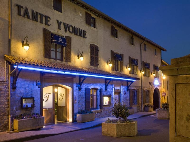 Logis Hotel Tante Yvonne & Son Restaurant Semi-Gastronomique - Lyon Nord Quincieux المظهر الخارجي الصورة