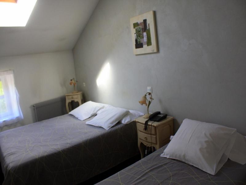 Logis Hotel Tante Yvonne & Son Restaurant Semi-Gastronomique - Lyon Nord Quincieux المظهر الخارجي الصورة